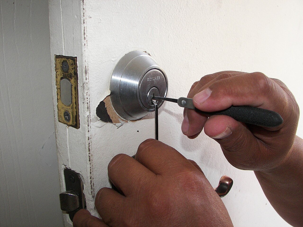 Emergency Locksmith Services